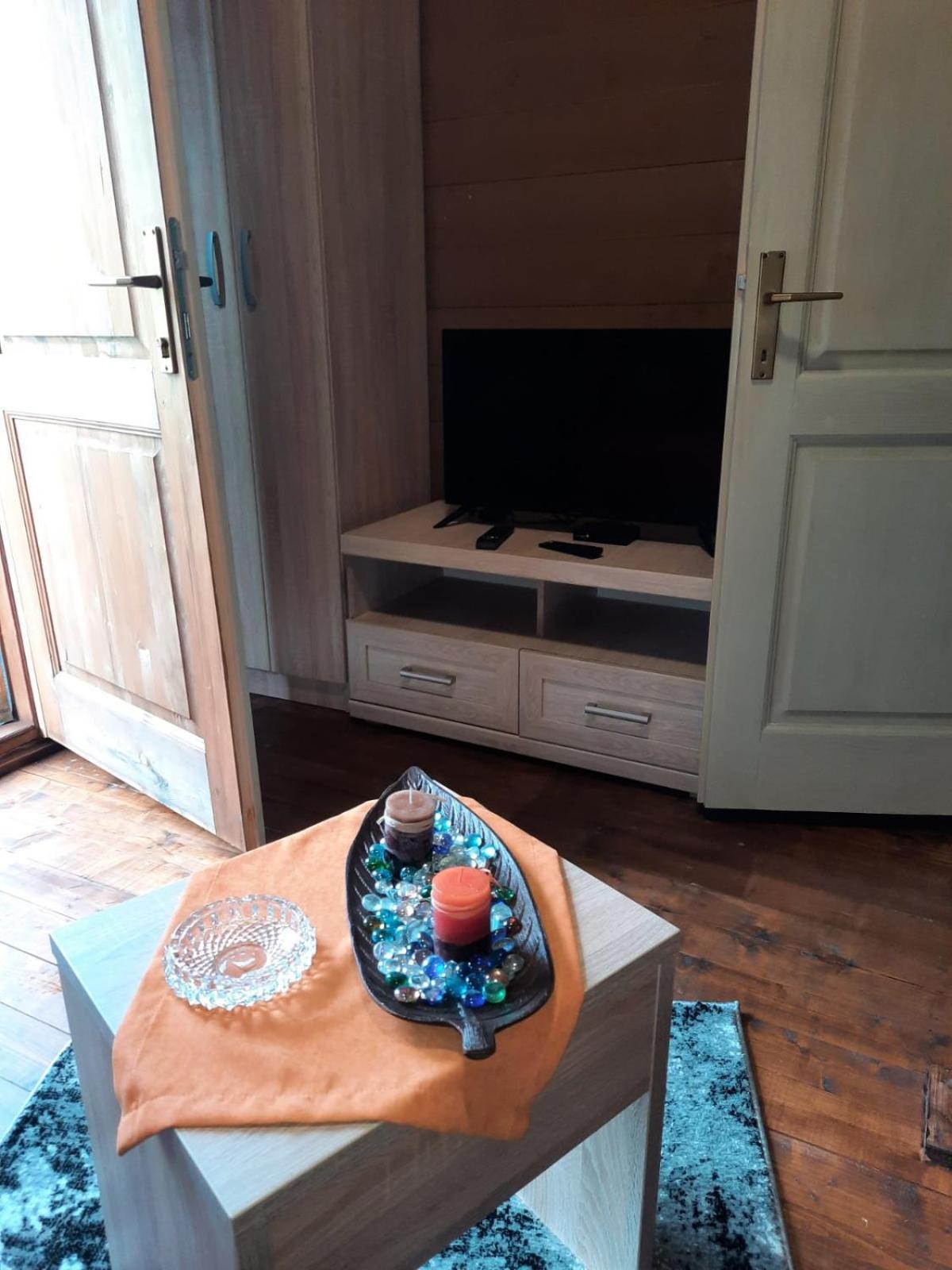 Mali Raj Apartmani Cetinje Buitenkant foto
